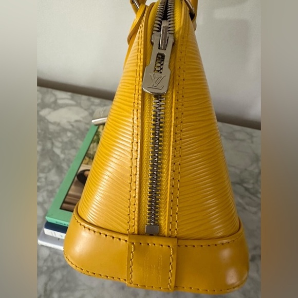 LOUIS VUITTON ALMA BB - Picture 8 of 13